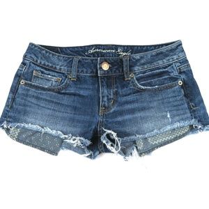 AMERICAN EAGLE Cut-Off pocket detail jean shorts